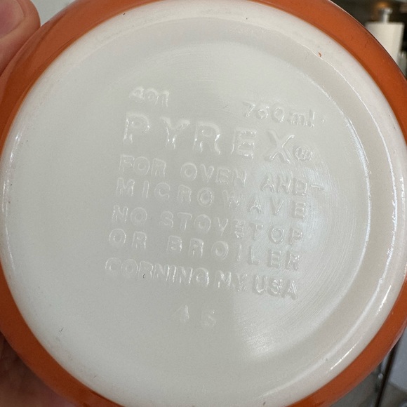 SOLD—Pyrex Autumn Harvest set of 3 nesting bowls 401 402 403 - Picture 11 of 11